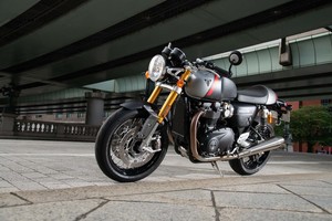 トライアンフが「スラクストンRS」など3モデルに特別仕様車を設定