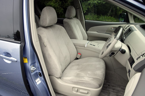 トヨタ・エスティマハイブリッドG 7人乗り（4WD/CVT）【ブリーフテスト  