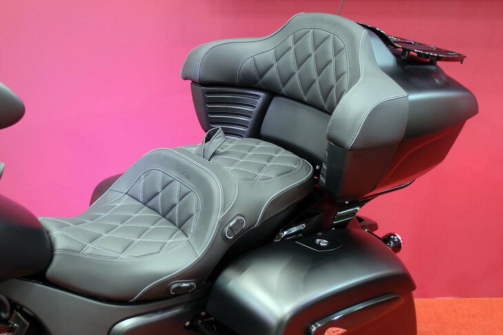 インディアン・パースート ダークホース