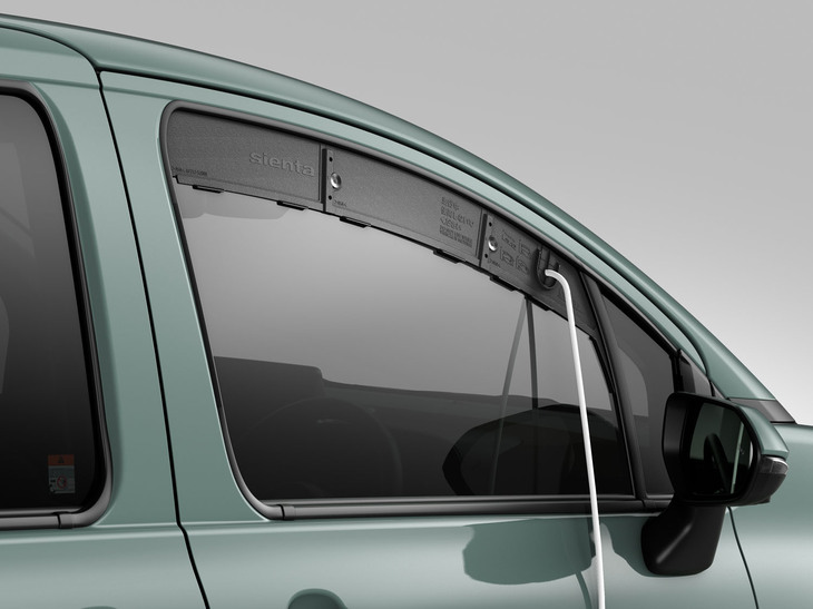 「外部給電アタッチメント」は「Z」「G」「X」のハイブリッド車で選べるようになった。