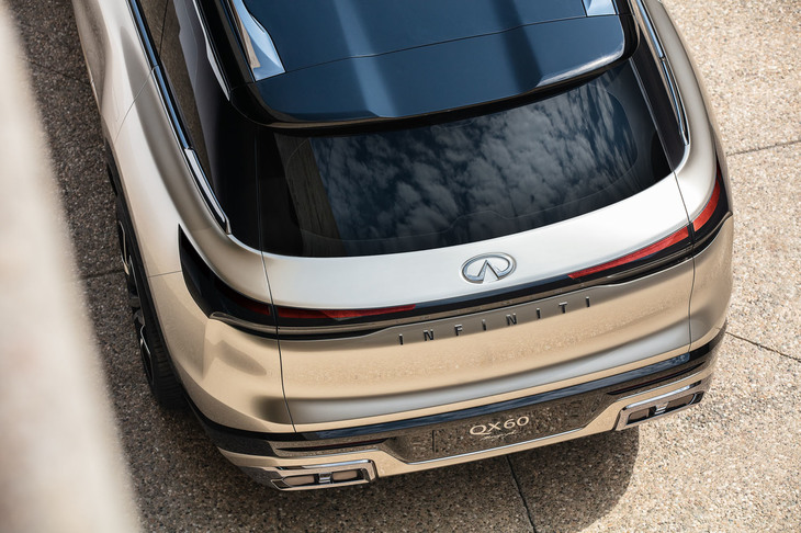 インフィニティQX60モノグラフ（リアまわり）