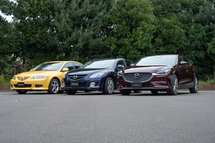 写真左から「アテンザ」の初代、2代目、そして「マツダ6 20thアニバーサリーエディション」。