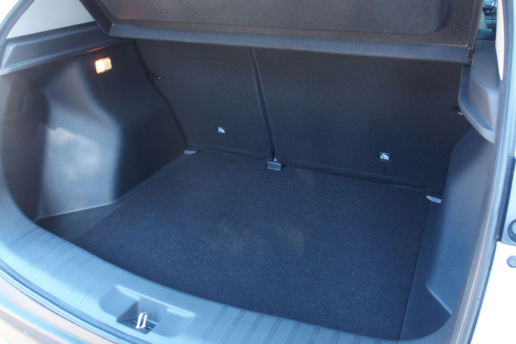 ホンダWR-V Zブラックスタイル（荷室）