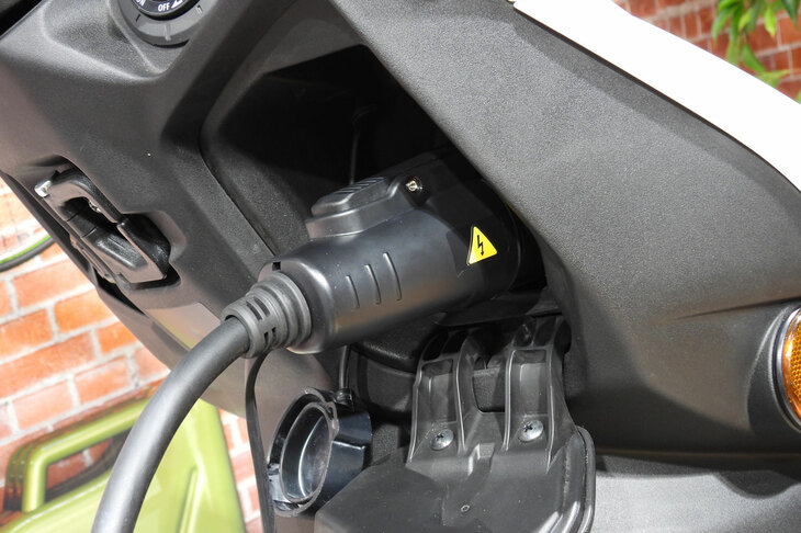 スズキeアドレス