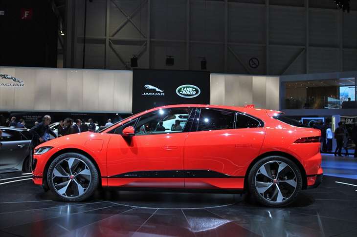 ジャガーIペース（エクステリア）