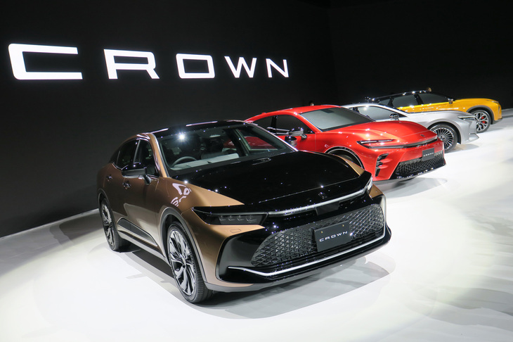 2022年7月に世界初公開された新型「トヨタ・クラウン」。将来的に4車種構成となること、約40の国と地域で扱われるグローバルモデルとなることが発表された。