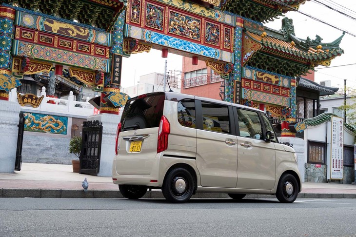 試乗車は中間グレード「L」のターボモデル。それに特別な内外装を採用した派生モデルという位置づけの「コーディネートスタイル」。