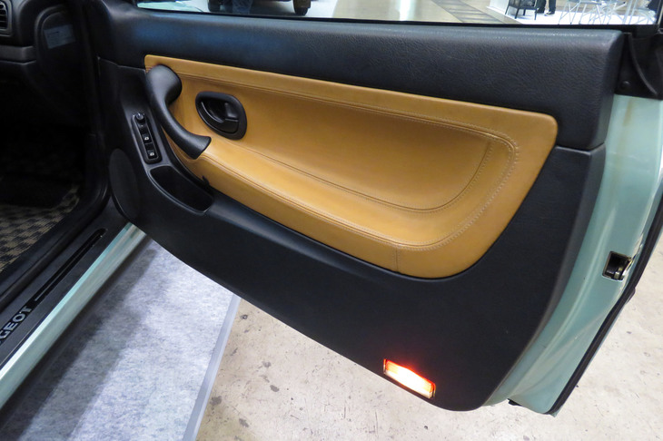 プジョー406クーペ（2000年）／原工房