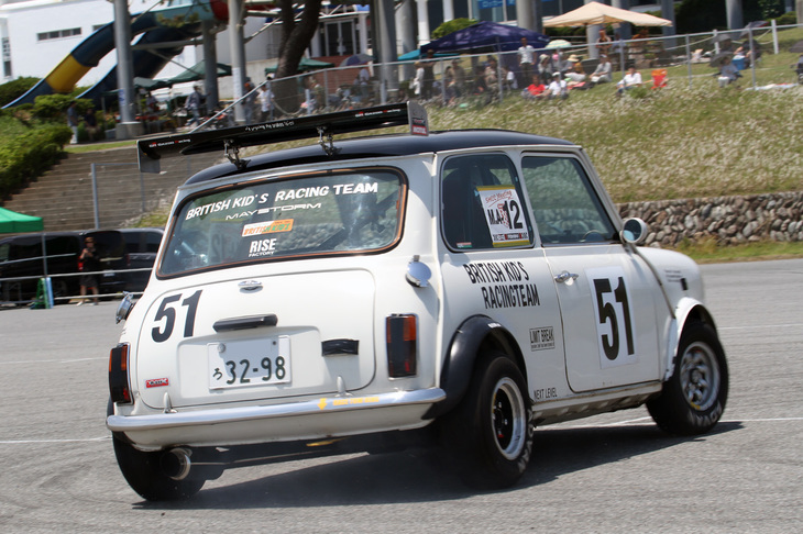 1300cc以下のノーマル「Mini」および1000cc以下の改造MiniによるMini Aクラス（出走11台）で優勝した「Miniクーパー」。