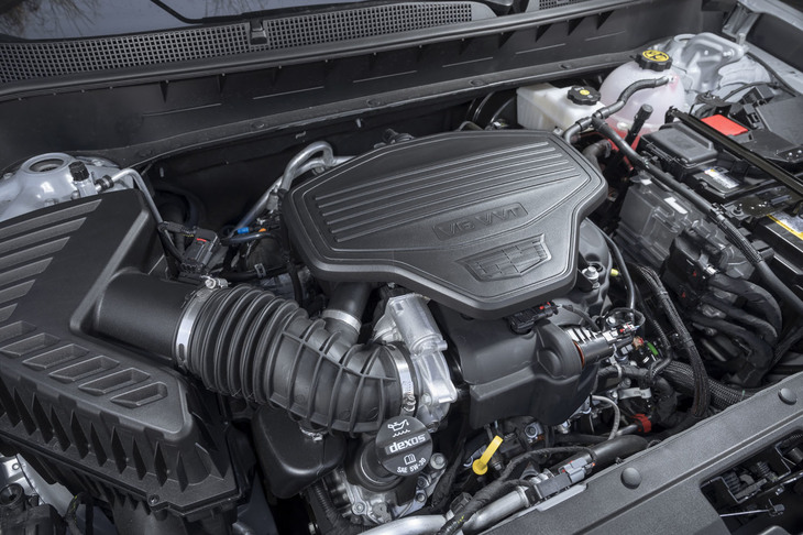 エンジンは自然吸気の3.6リッターV6 DOHC。筒内直接燃料噴射システムや可変バルブ機構、気筒休止システムなどの採用により、燃焼効率の改善や燃費性能の向上が図られている。