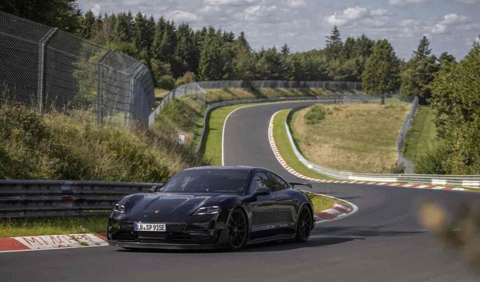 ポルシェ・タイカン」がニュルでEVセダン最速記録達成 「テスラ