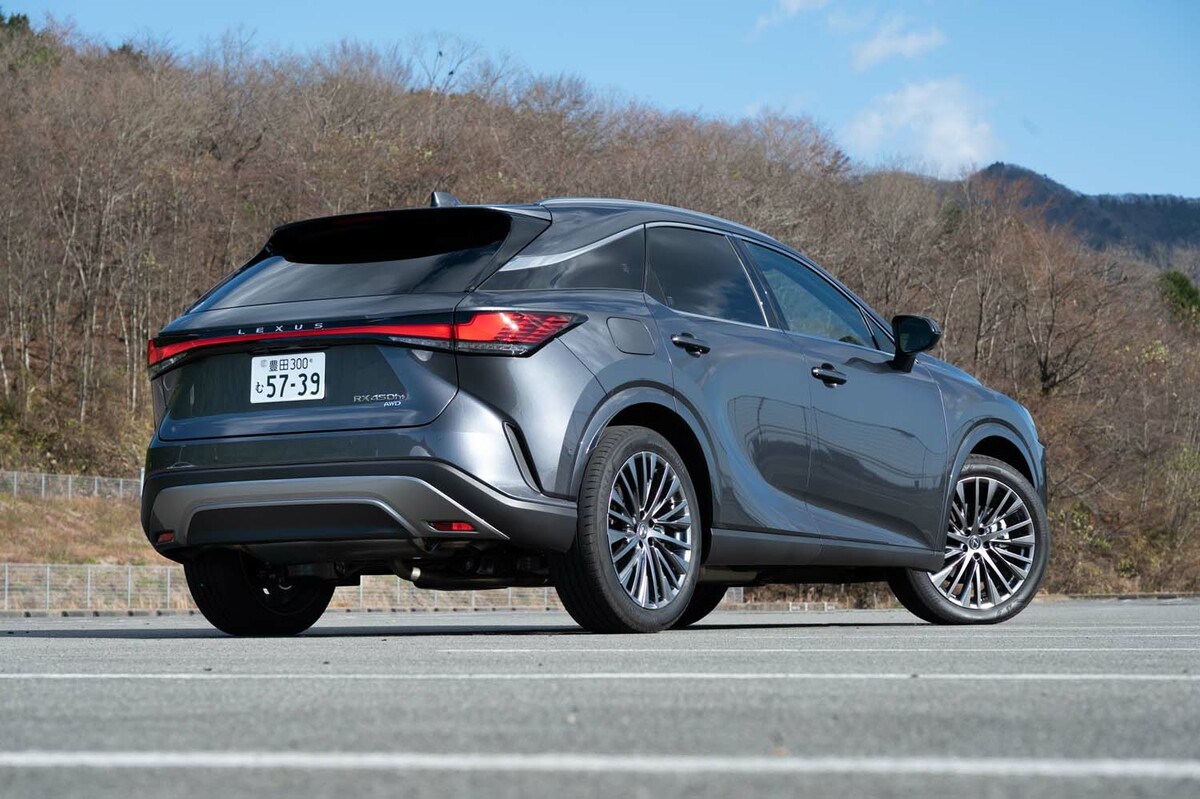 レクサスRX450h＋“バージョンL”（4WD/CVT）／RX350“バージョンL”（FF