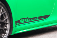 ボディーサイドに貼られた「911 Carrera T」のデカール。「T」はツーリングを意味している。