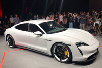 第586回：ブランド初のEVは0-100km/h加速2.8秒！「ポルシェ・タイカン」のメカニズムを知る