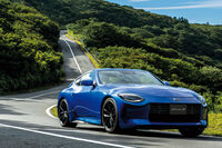 2022年登場の7代目「日産フェアレディZ」。初代「S30」をモチーフにしたデザインが話題を呼んだが……。