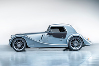 モーガンから最高出力340psの高性能モデル「プラスシックス」が登場の画像