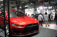 未発売の「i」を大量出展、ピックアップにも注目すべし！【東京オートサロン06】