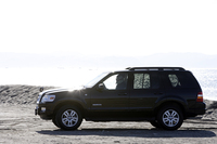 フォード・エクスプローラーXLT（4WD/5AT）【試乗記】の画像