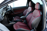 （写真＝峰昌宏）