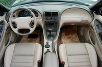 フォード・マスタングコンバーチブル センテニアルエディション（4AT）【試乗記】の画像