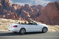 新型オープン「BMW 4シリーズ カブリオレ」発売の画像