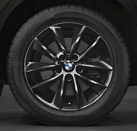 黒一色の特別な「BMW X3」、200台限定で発売の画像