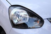 サイズを小さくしながら目立つデザインにしたというヘッドランプ。いかが？