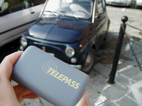 テレパスの標準型車載器。