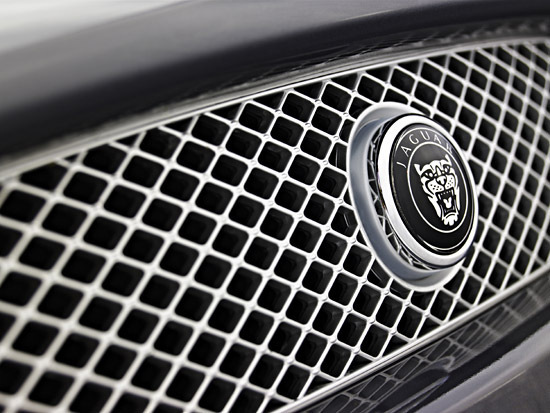 ジャガーXKRウッドパネル フツーの中年がジャガーを買ったワケ｜ジャガーXKR