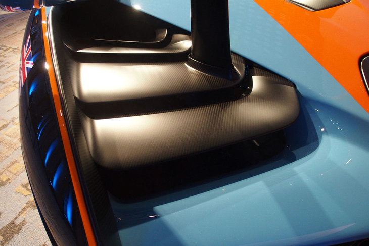 マクラーレン・セナ（エアアウトレット）