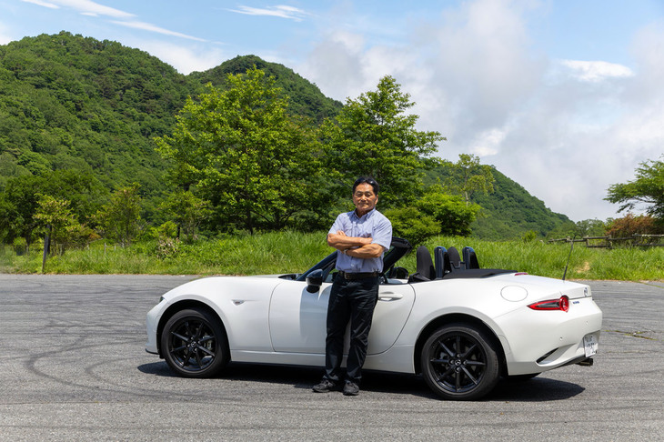 【マツダ・ロードスターSのスペック】
	ボディーサイズ：全長×全幅×全高＝3915×1735×1235mm／ホイールベース：2310mm／車重：1010kg／駆動方式：FR／エンジン：1.5リッター直4 DOHC 16バルブ／トランスミッション：6段MT／最高出力：136PS（100kW）/7000rpm／最大トルク：152N・m（15.5kgf・m）/4500rpm／タイヤ：（前）195/50R16 84V／（後）195/50R16 84V（ヨコハマ・アドバンスポーツV105）／燃費：16.8km/リッター（WLTCモード）／価格：289万8500円
	
	【取材時の燃費データ】
	テスト距離：415.7km（市街地1：高速道路7：山岳路2）／使用燃料：29.1リッター（ハイオクガソリン）／参考燃費：14.3km/リッター（満タン法）／14.8km/リッター（車載燃費計計測値）