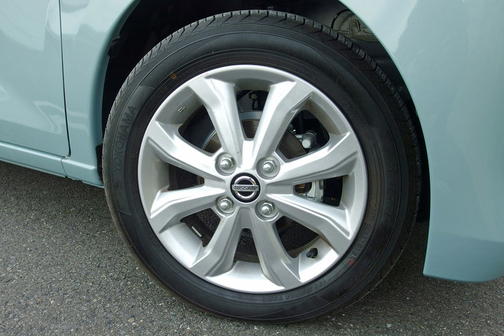 日産デイズX（タイヤ＆ホイール）