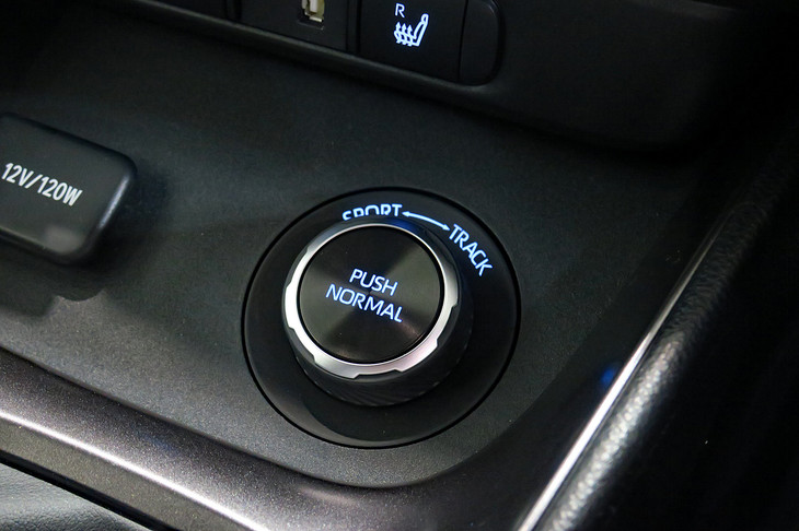 トヨタGRヤリスRZ（4WDモードセレクトスイッチ）