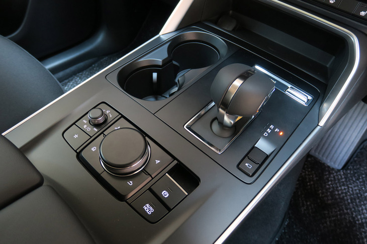 マツダCX-60 25S Sパッケージ（センターコンソール）