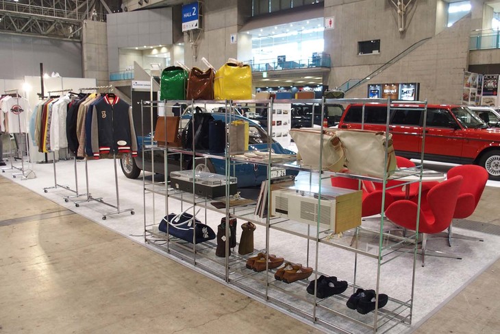 VINTAGE LOVERSの出展ブース。