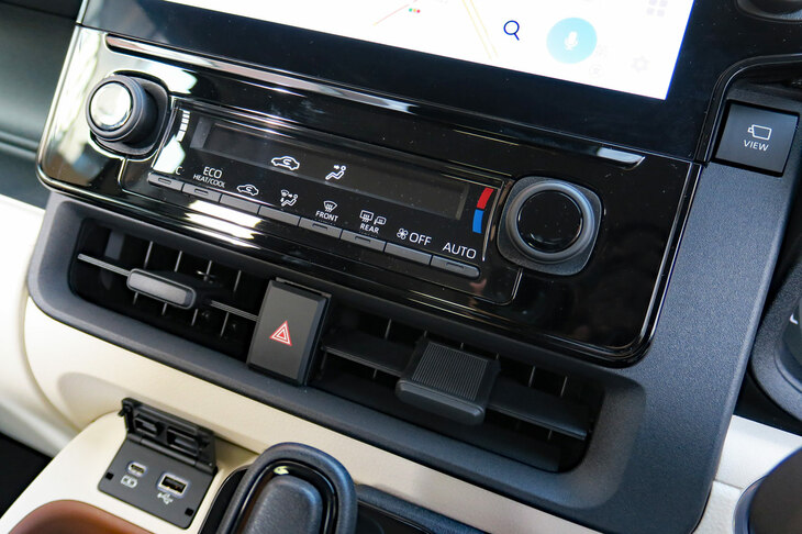 トヨタ・シエンタ ハイブリッドZ E-Four 5人乗り（エアコン）