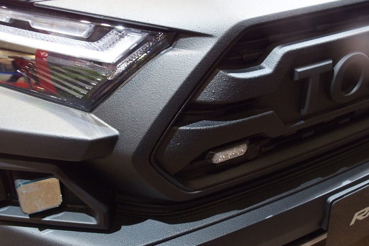 RAV4“5D ADVENTURE 2022”（エクステリア）