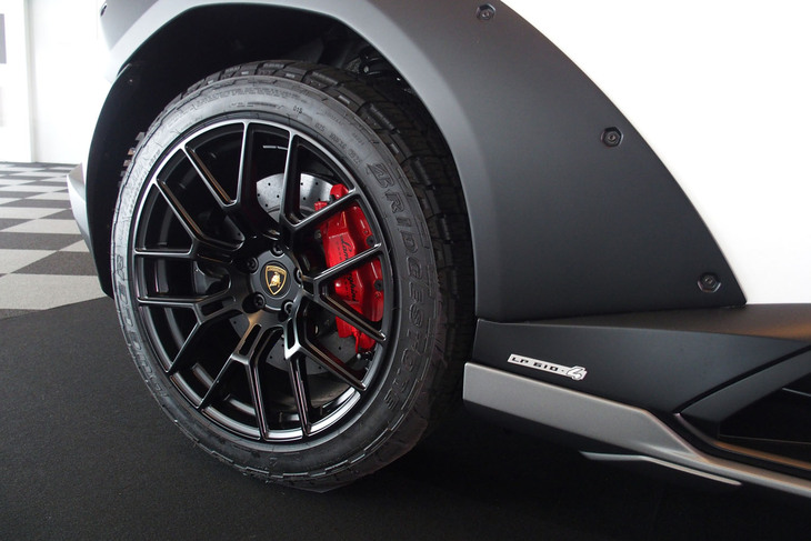 ランボルギーニ・ウラカン ステラート（リアホイール）