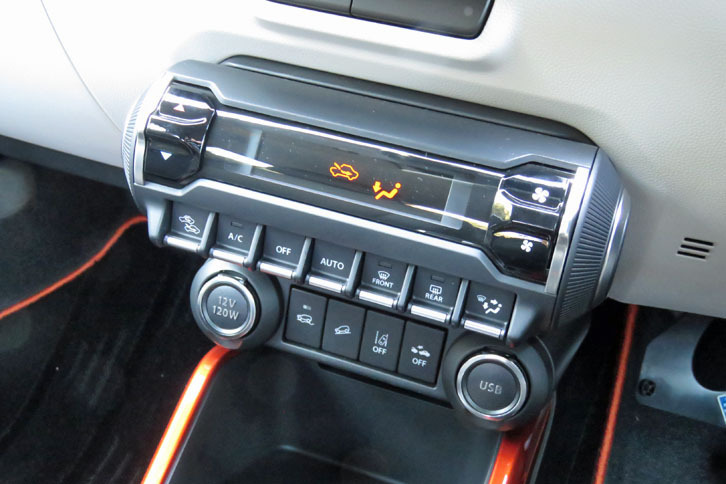 スズキ・イグニス ハイブリッドMZ（インテリア）