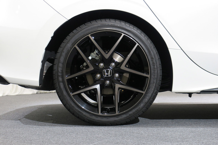 ホンダ・シビックEX（リアタイヤ＆ホイール）
