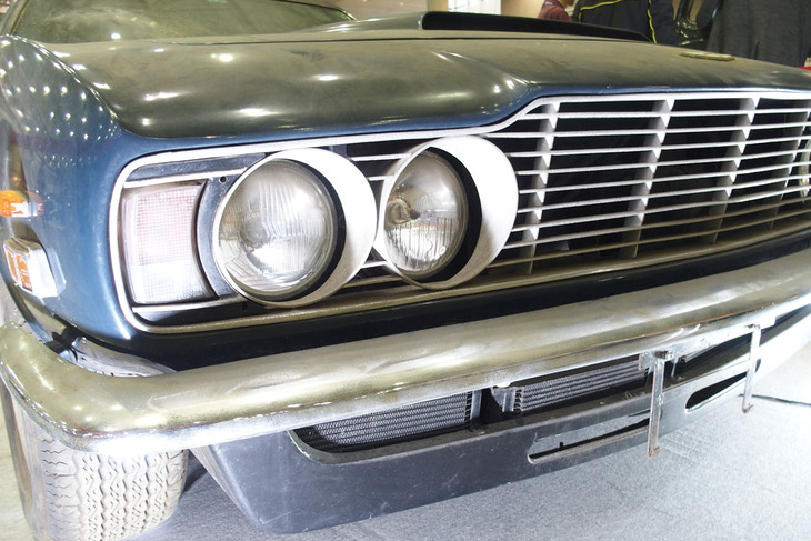 アストンマーティンDBS V8（1972年）