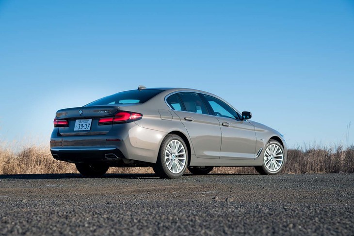 BMW 530eラグジュアリー エディションジョイ＋