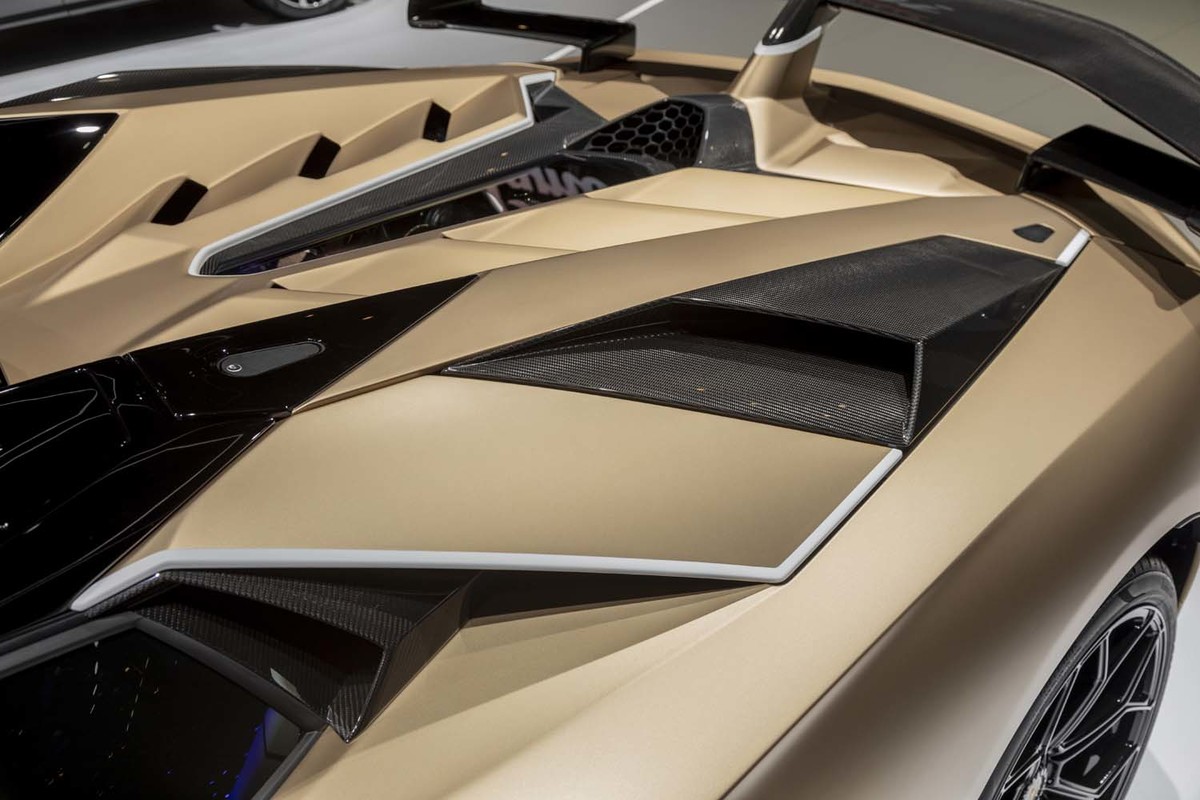 ジュネーブショー2019】ランボルギーニが2台のオープンモデルを発表