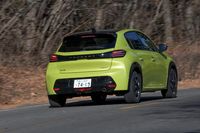 WLTCモードの燃費は22.4km/リッター。270km余りを走行した今回の実燃費は満タン法で12.5km/リッターにとどまった。高速移動にはあまり向かないパワートレインのようだ。