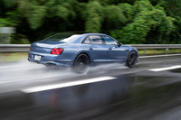 ベントレー・フライングスパーS V8