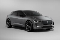 顔が変わった「ジャガーIペース」の2024年モデル受注開始