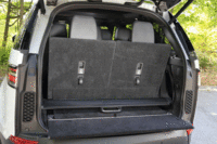 荷室容量は、3列7人乗り仕様で258～2406リッター、2列5人乗り仕様で1231～2500リッターとなっている。（写真をクリックすると、シートの倒れる様子が見られます）