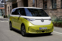 フォルクスワーゲン期待の新型EV「ID.Buzz」については、2024年の第3四半期にはグレード構成や価格などの情報が明らかにされる見込み。デリバリーの開始は2025年になるという。