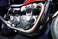 トライアンフから新たな大型二輪モデル「スピードツイン」登場の画像