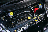 2+2のパーソナル軽「スバルR1」デビュー！の画像